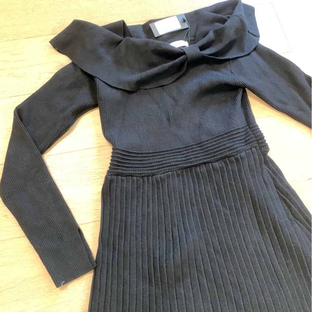 ‼️3/$30‼️ Knit A Line Dress with Bow Detail - Picture 2 of 5